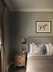 Horse and Jockey Hotel